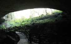 洞穴外景图片